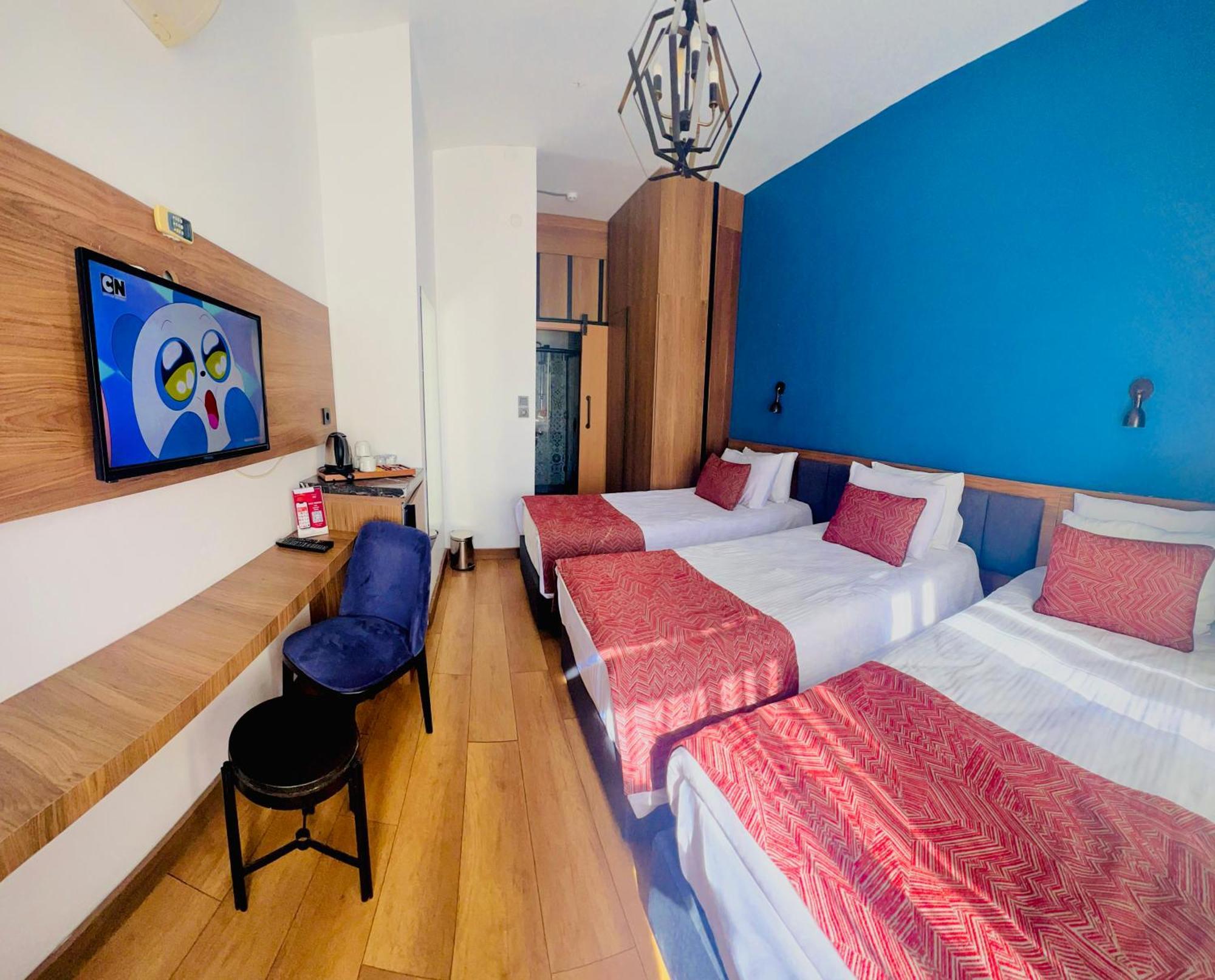 Besiktas Konuk Evi Hotel — Photos 1